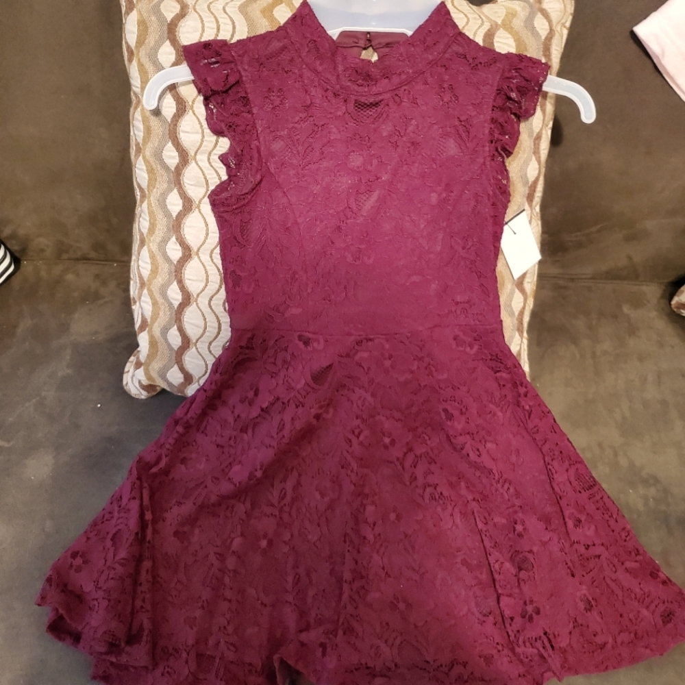 NWT Very cute formal dress for a young lady